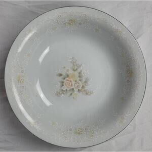 Crescent Fine China Jie Pai Bowl Painted Golden Flowers and Accents